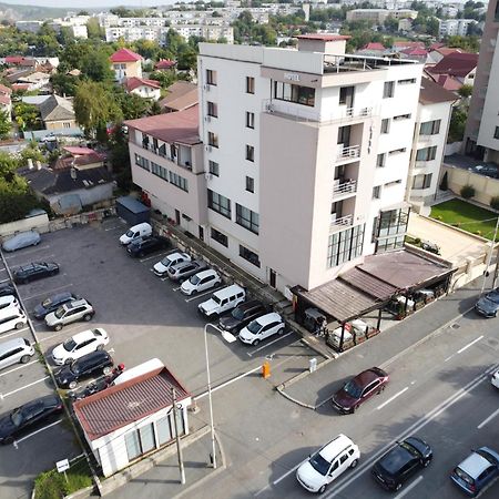 Hotel City Тулча Экстерьер фото