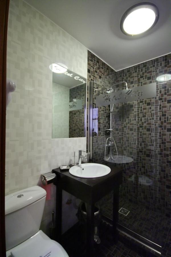 Hotel City Тулча Экстерьер фото